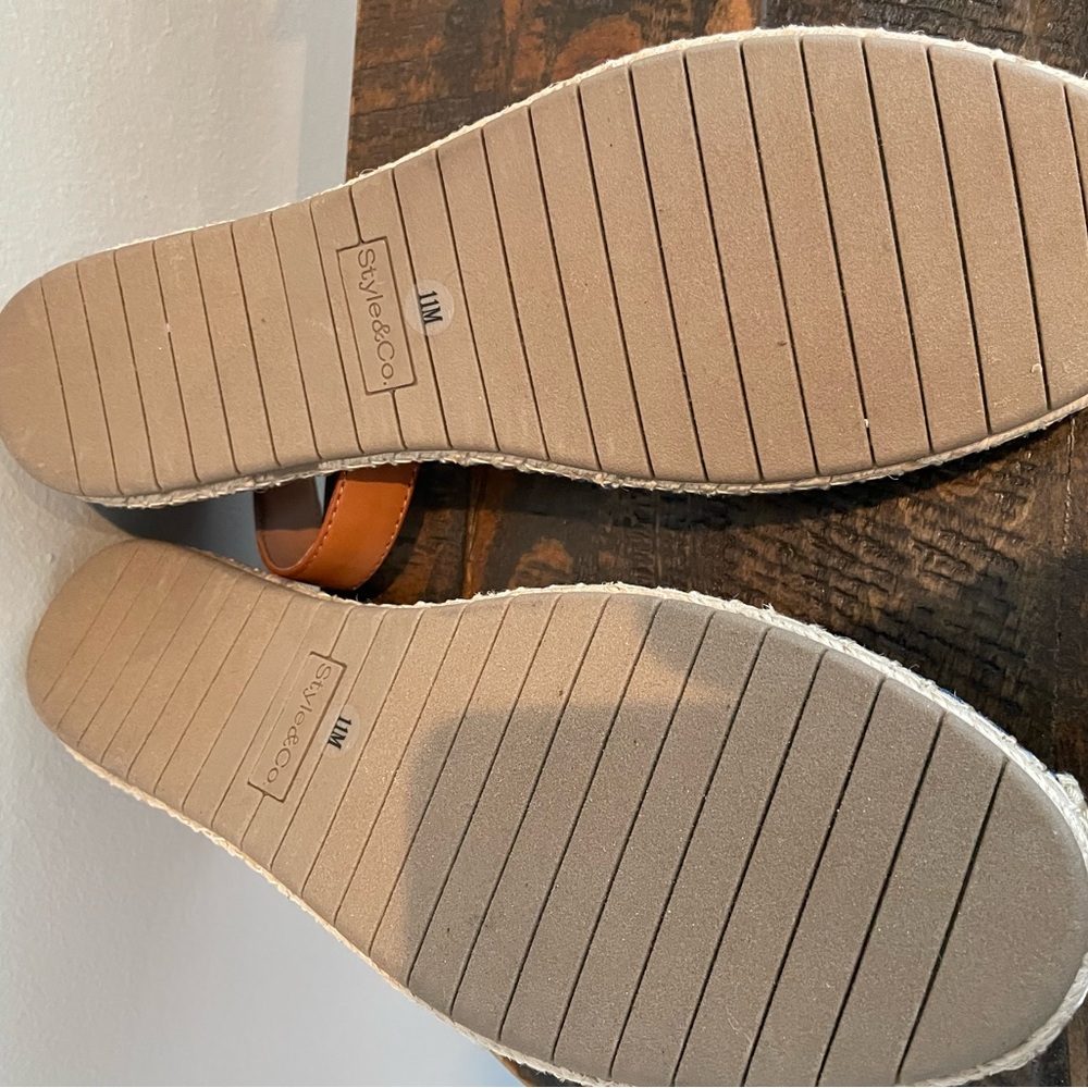 Style & Co. women’s Paminaa sandal created for Macys. Navy stripe . NWT - Picture 10 of 13